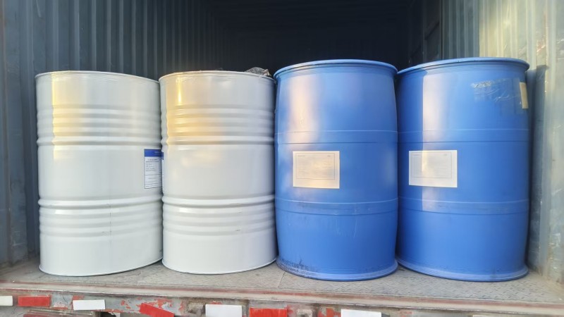 殼牌丙二醇和金牌甘油發貨現場.jpg 殼牌丙二醇和金牌甘油發貨現場.jpg