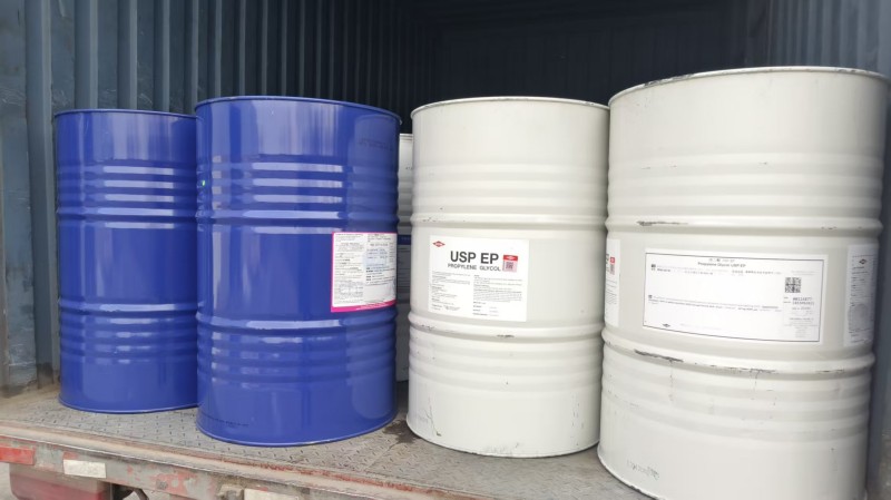 陶氏丙二醇和寶潔甘油發(fā)貨實拍.jpg 陶氏丙二醇和寶潔甘油發(fā)貨實拍.jpg